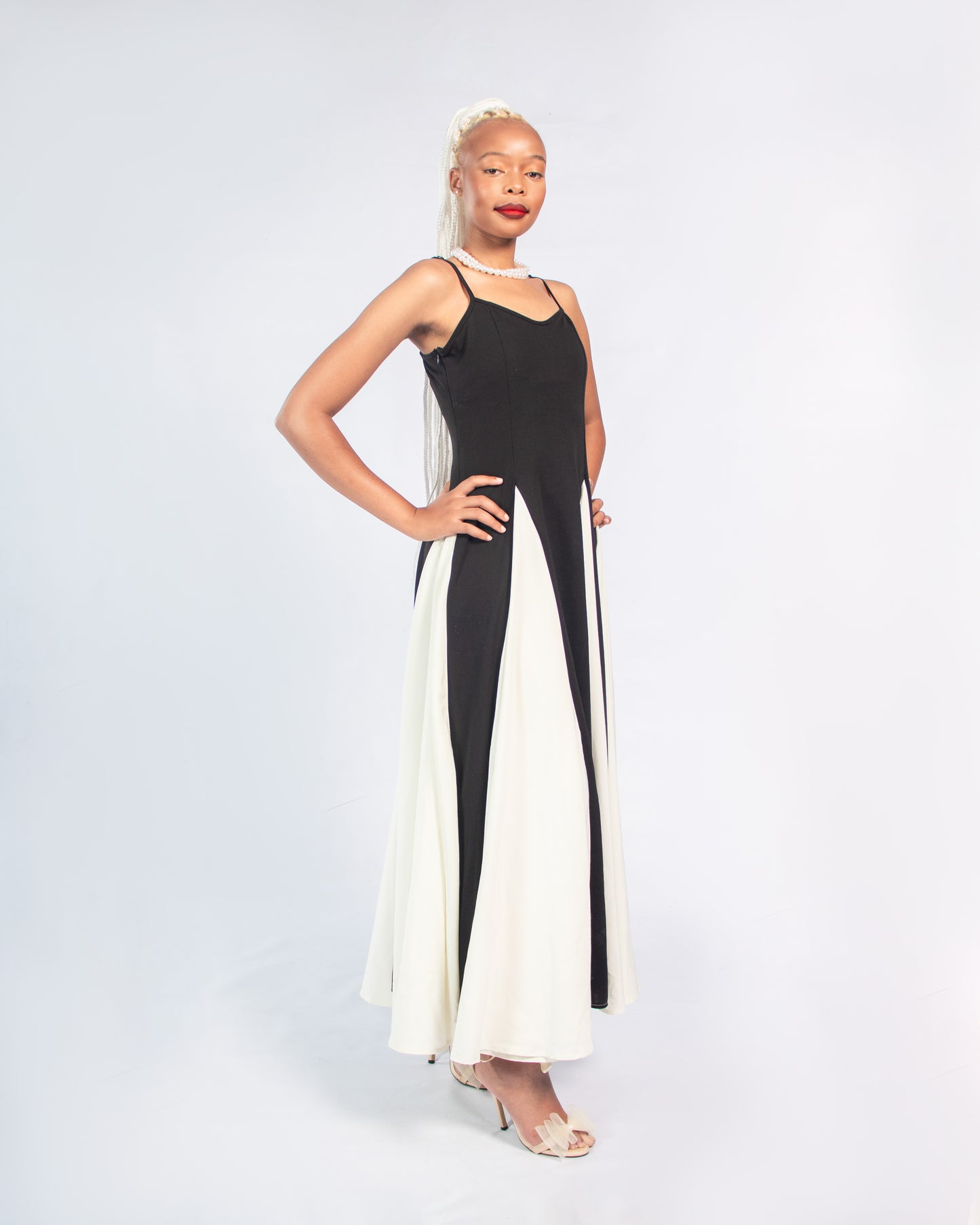 Colour block dress cream & black