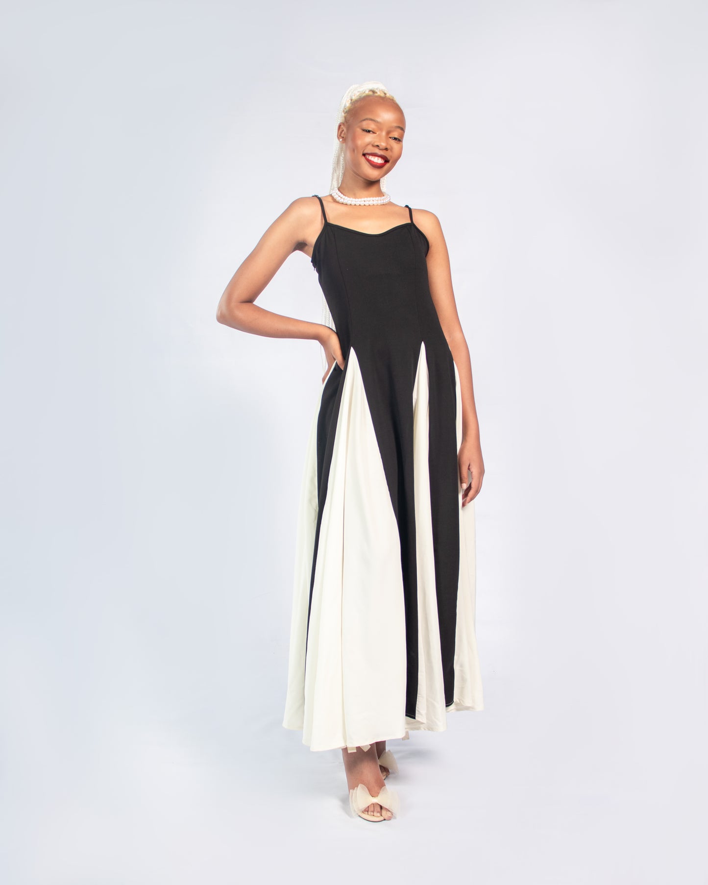 Colour block dress cream & black