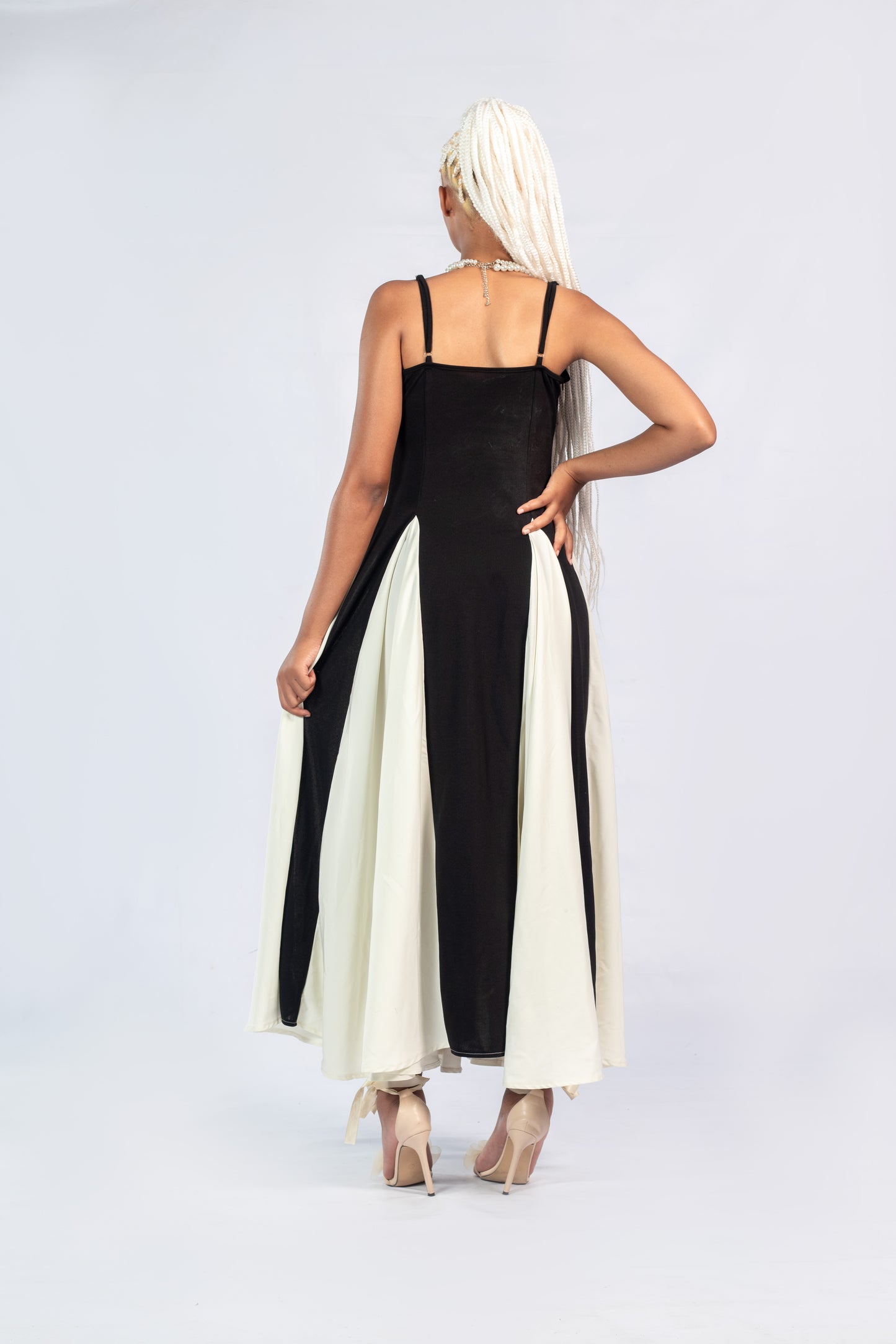 Colour block dress cream & black