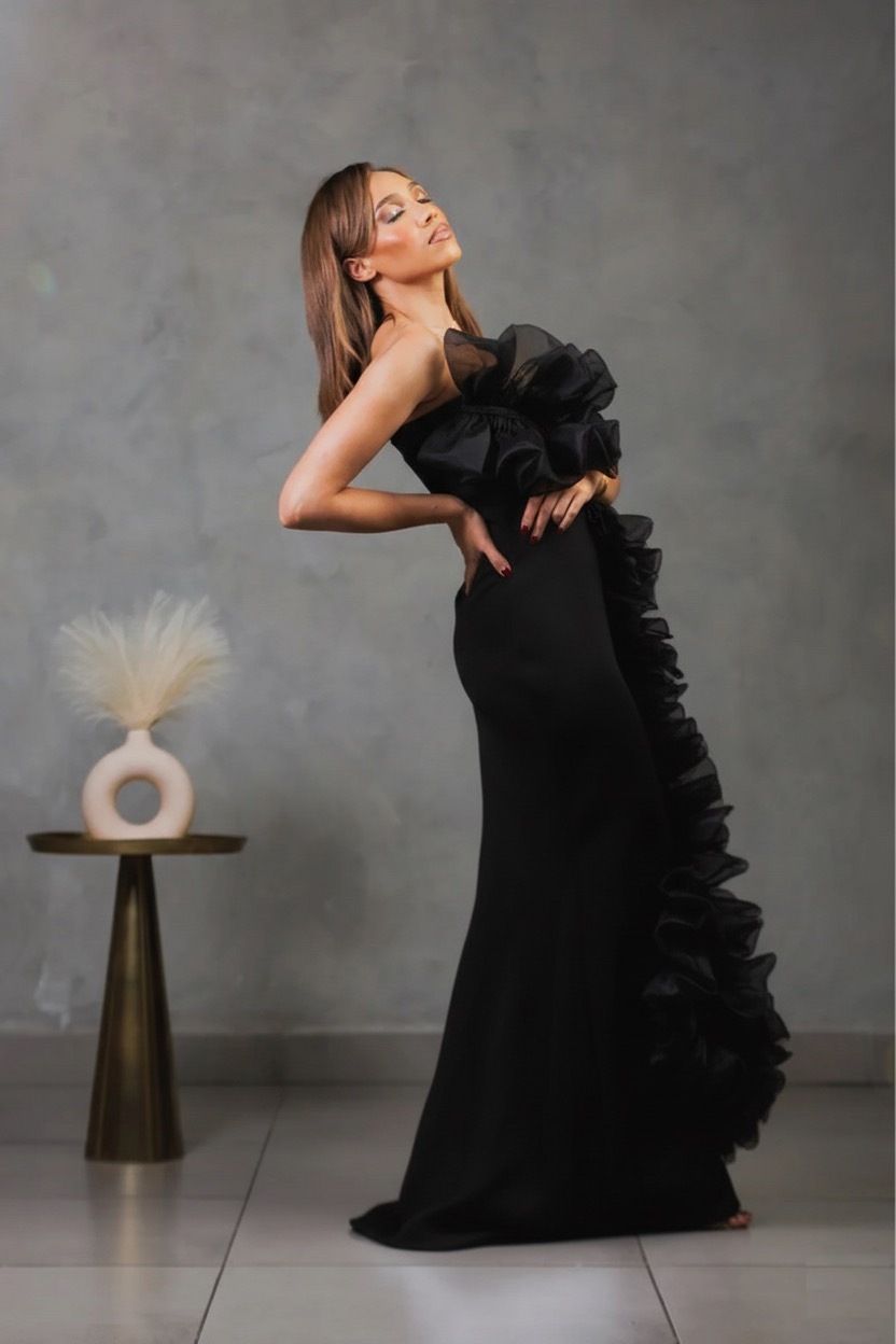Elegant black Ruffle Glam dress