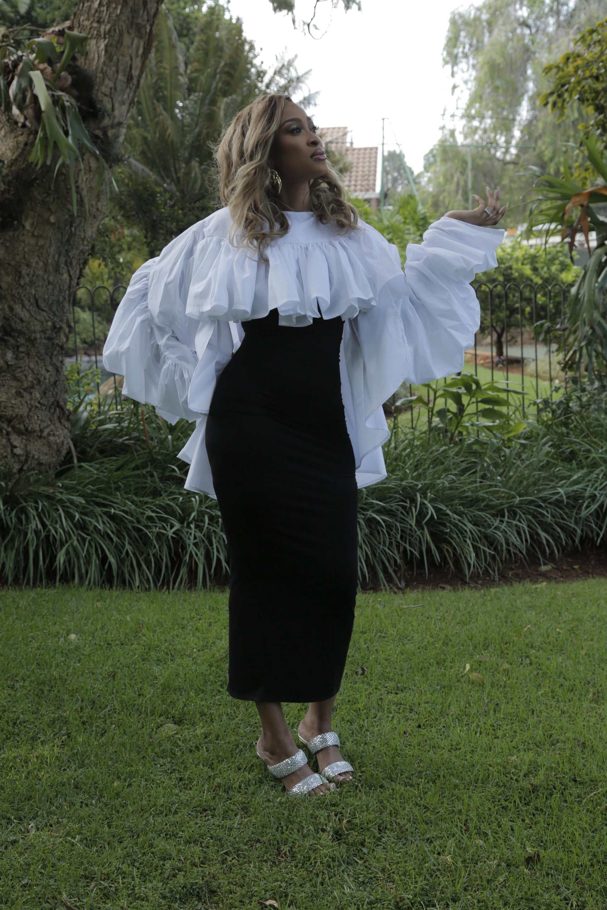 Flared dramatic linen top