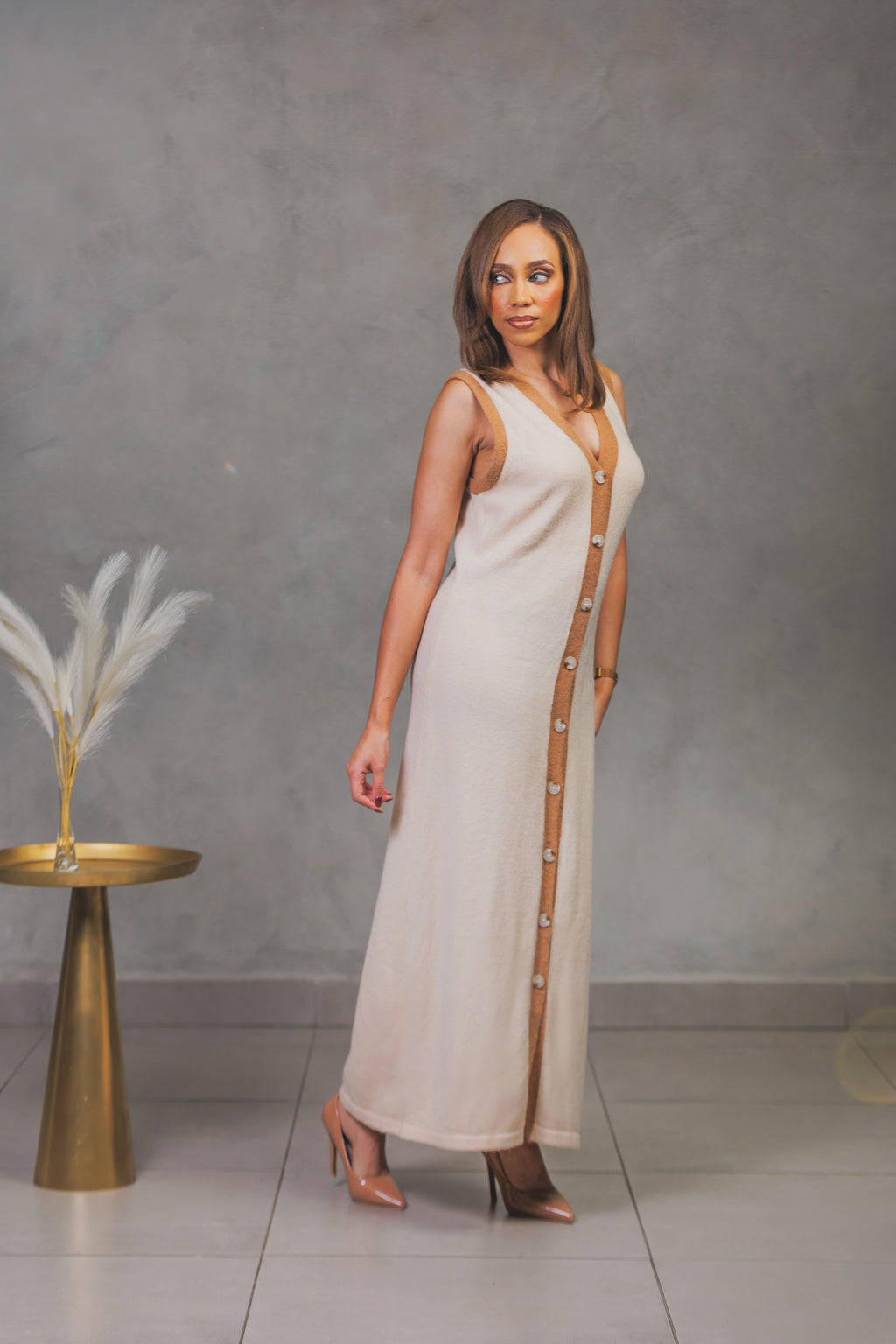 Elegant knitwear buttoned up Dress
