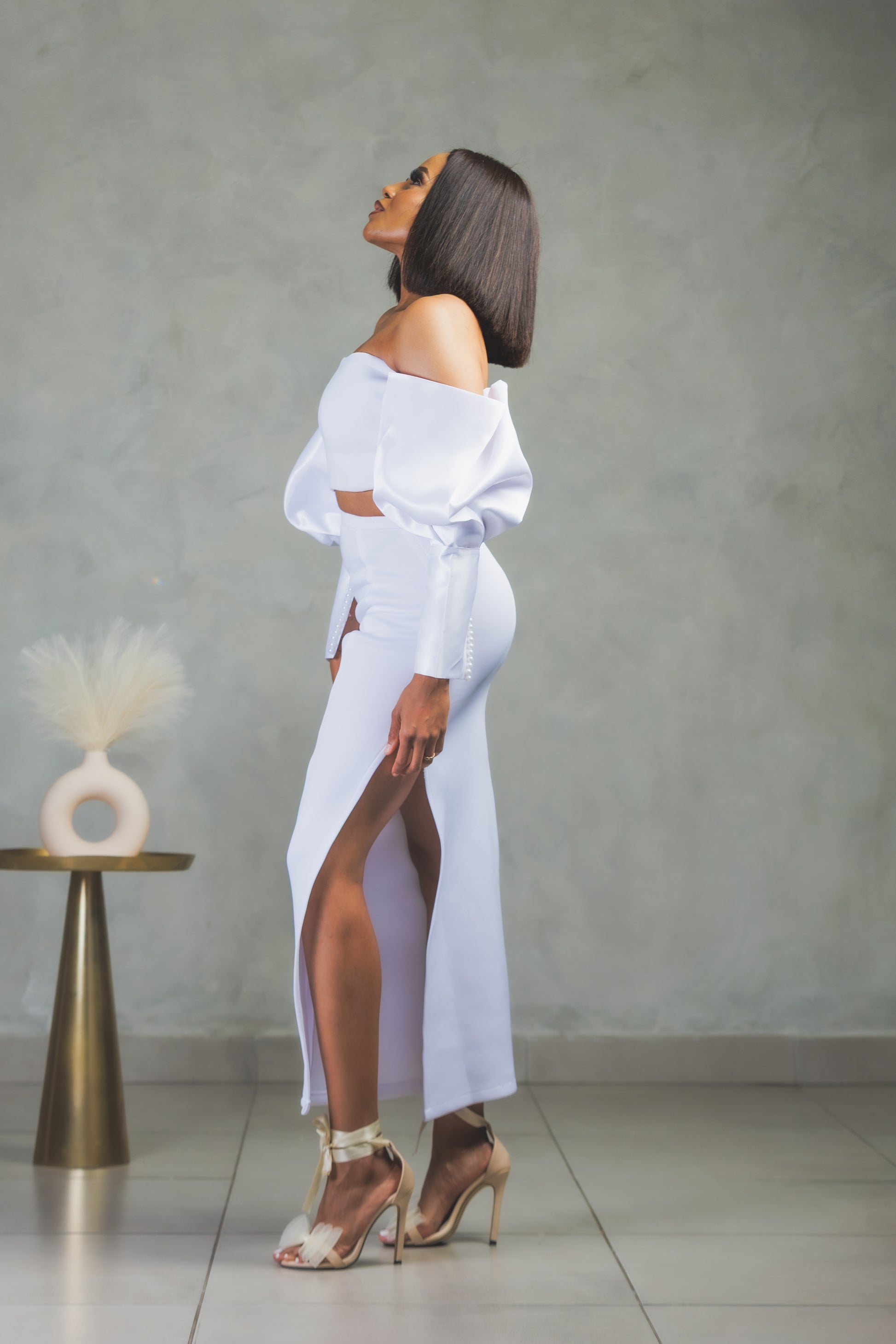 Elegant two piece set-pearl sleeves