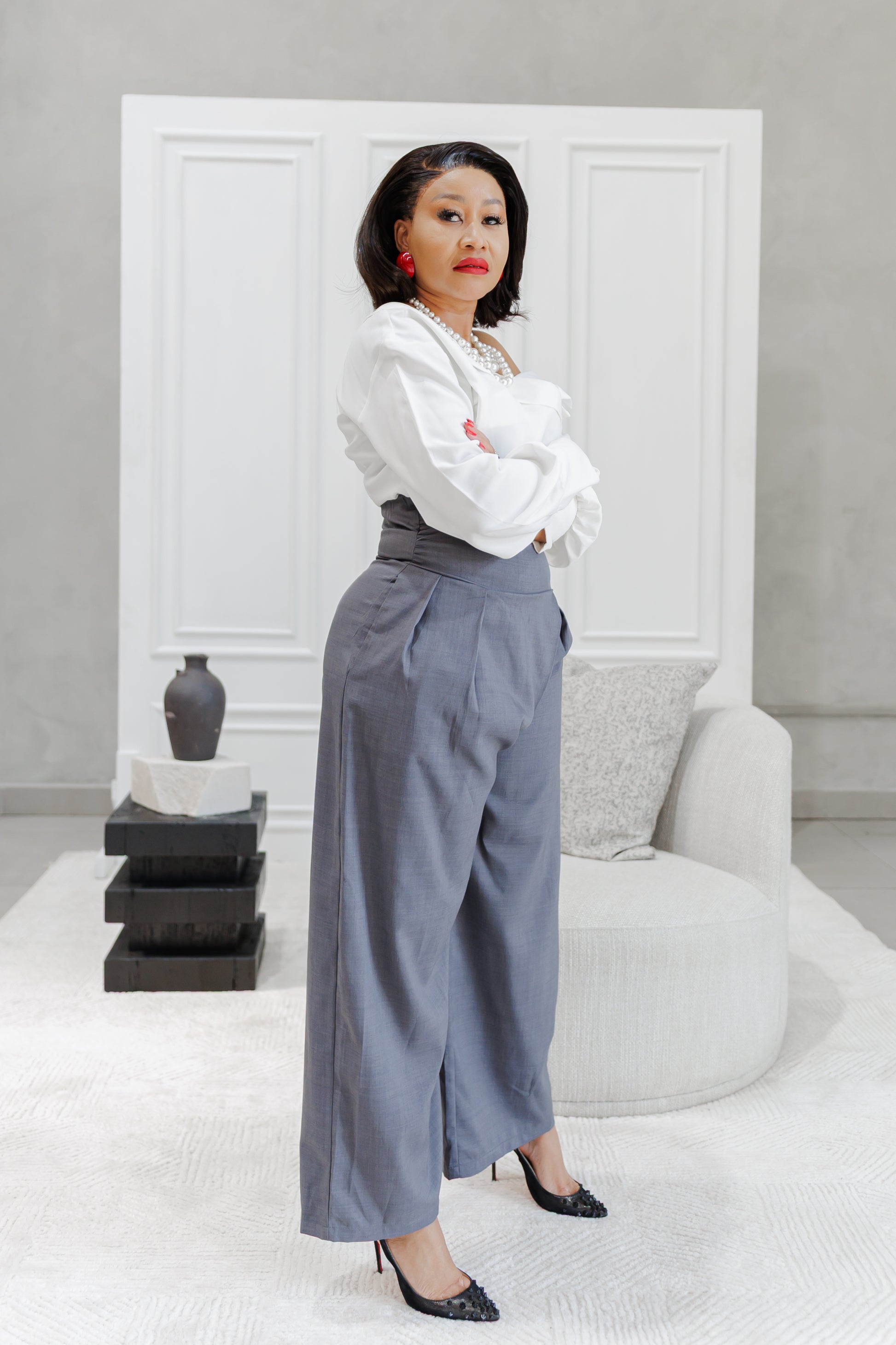 Stylish pleated top pants
