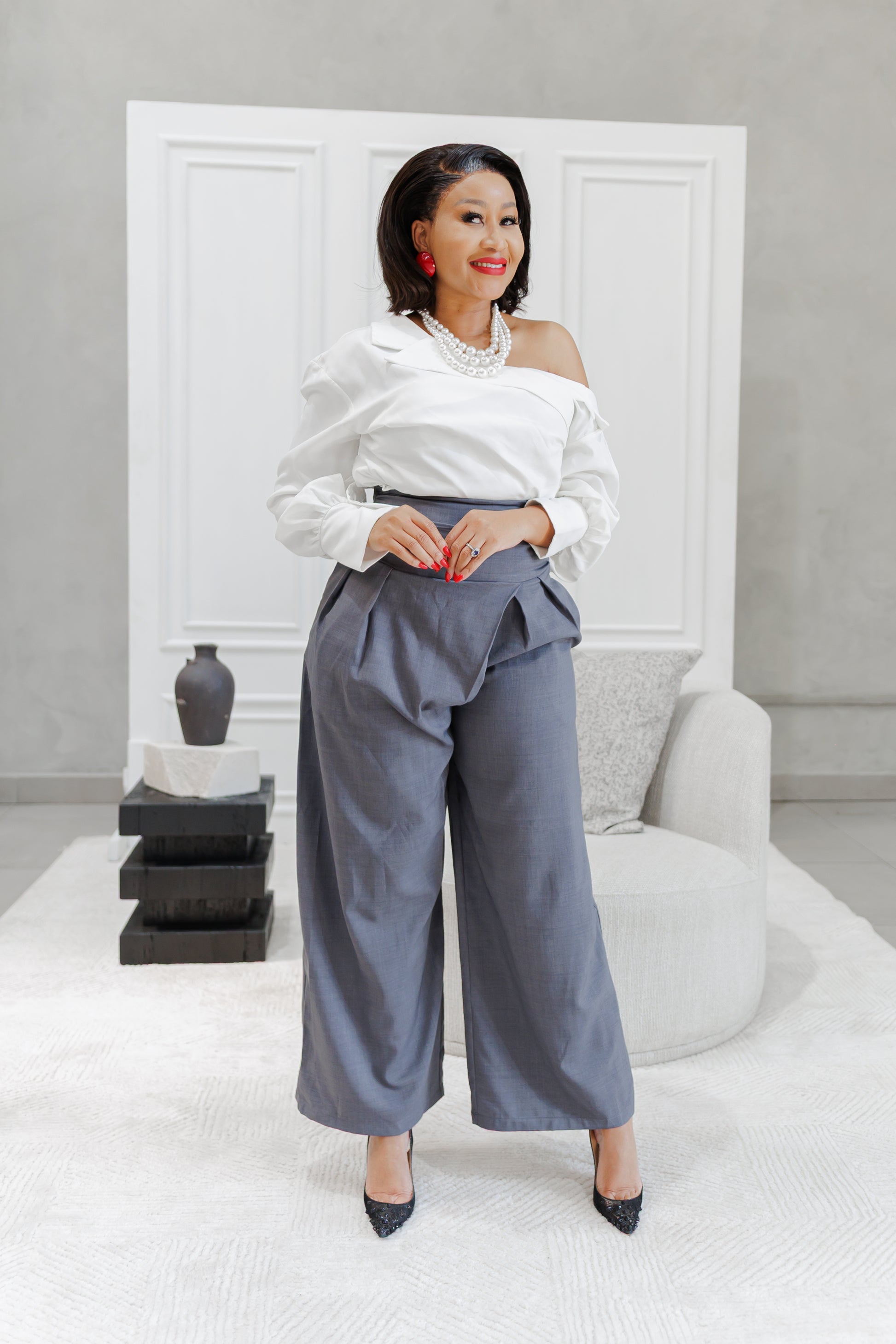 Stylish pleated top pants